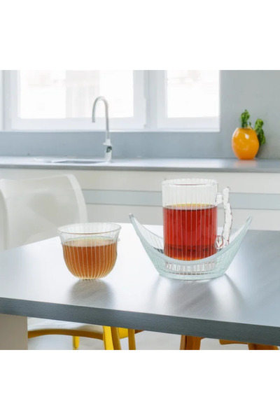 Generic A set of coffee cups (Royal Hospitality) in a luxurious cup shape, 18...