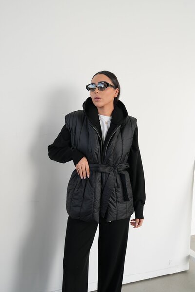 Özge Özgenç Knitwear Detailed Inflatable Vest