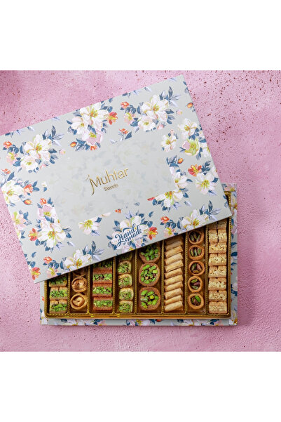 MUHTAR TATLILARI Ballı Fıstıklı Ve Kajulu Karışık Baklava 650 GR