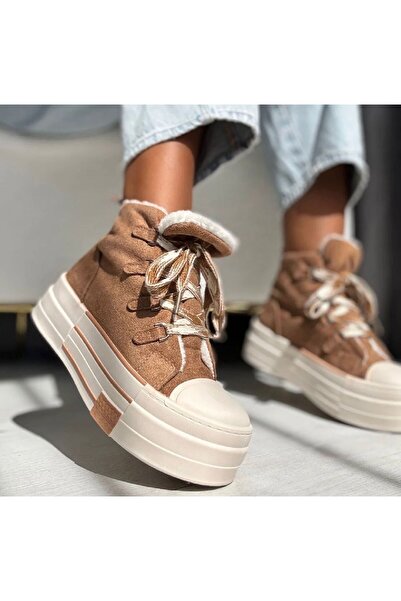 Shoe Modern fur-lined women's boots. G07 Brown