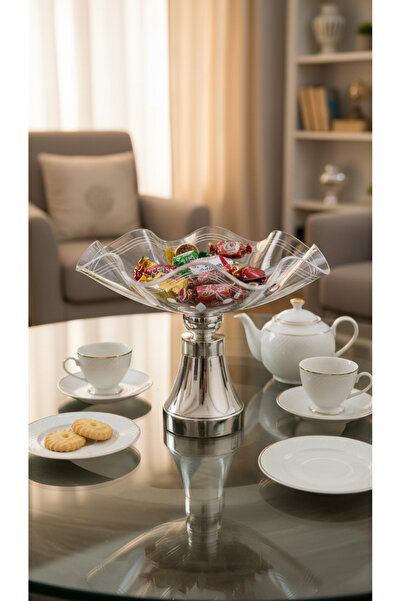 Generic A stylish and versatile fruit and dessert stand