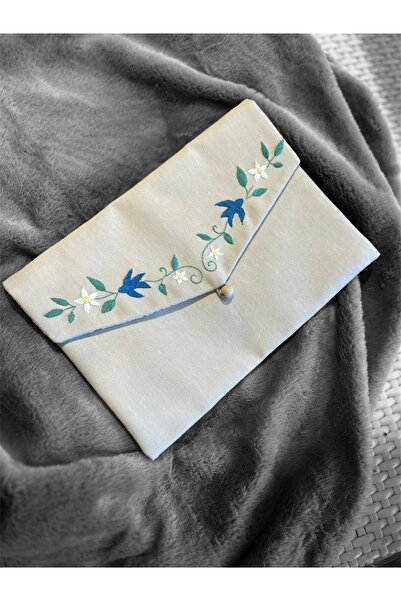 Craft حافظة تابلت مطرزة من كرافتسيس