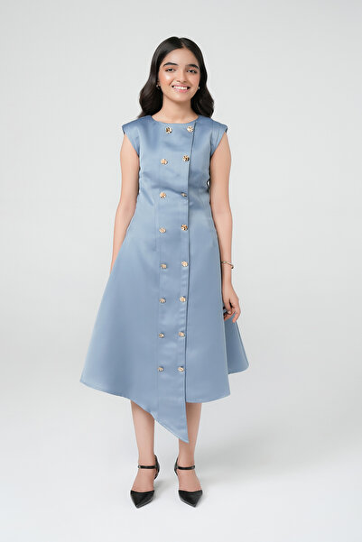 Obaha dress with a formal, asymmetrical cut