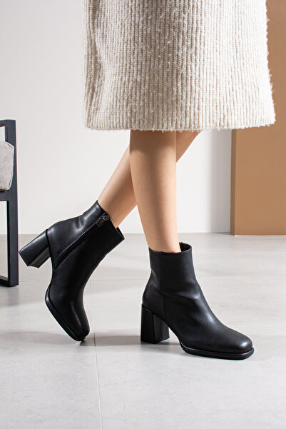 LEYLA STORE Women's Black Heeled Boots