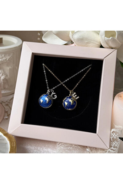 Vintagezegeni Harfli Dünya Desenli Fotoğraflı Kolye ( 1.5 cm )