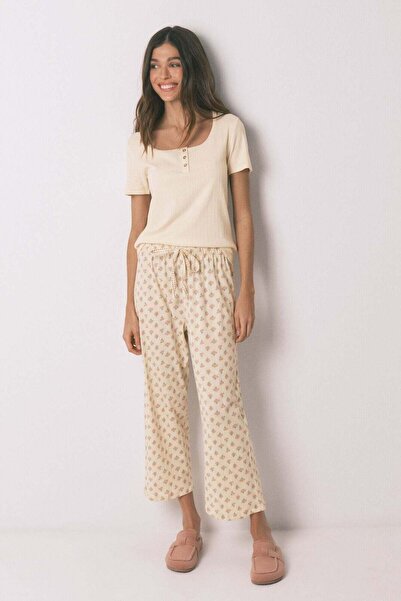 Women'secret بيجاما كابري صفراء من القطن بنقشة زهور