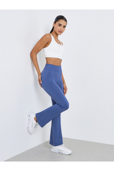 Styli Women Seamless Broad Waist Flare Leggings