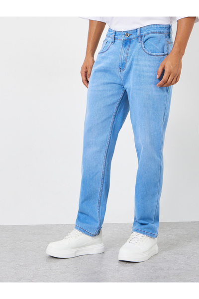 Styli Men Light Blue Regular Fit Washed Jeans