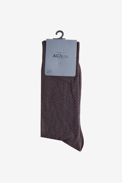 AC&Co / Altınyıldız Classics جوارب رجالية بنية اللون ناعمة الملمس ومنقوشة ذات...