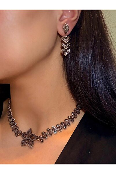 Ceso Accesories طقم مجوهرات بتصميم عتيق مرصع بالأحجار الكريمة مع تفاصيل زهرية