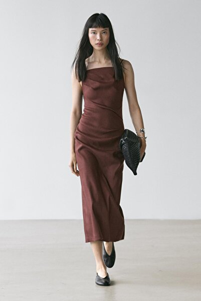 Massimo Dutti Keten karışımlı streç askılı midi elbise