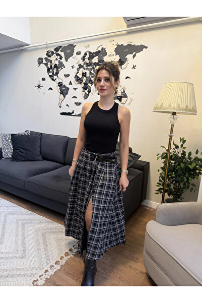 Greenboutique تنورة شق بنقشة منقوشة مع تفاصيل حزام