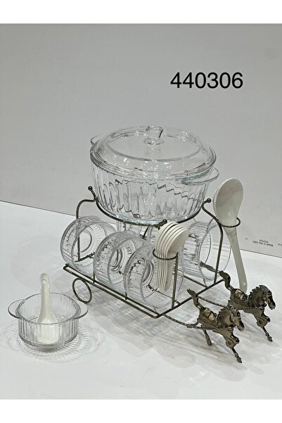 Generic "Royal Horse-Drawn Carriage" Glass Soup Set. Soup serving set with bo...