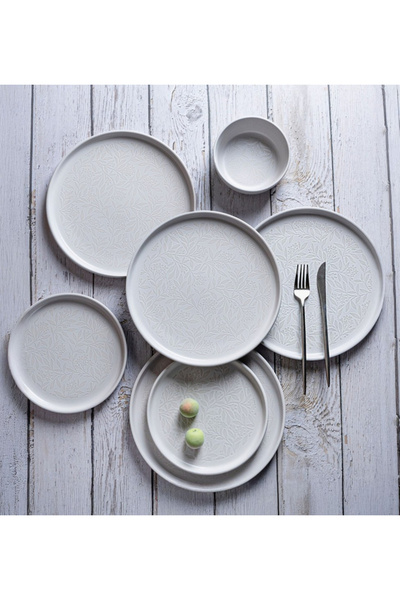 Calla 12-Piece Porcelain Dinner Set - Serves 4