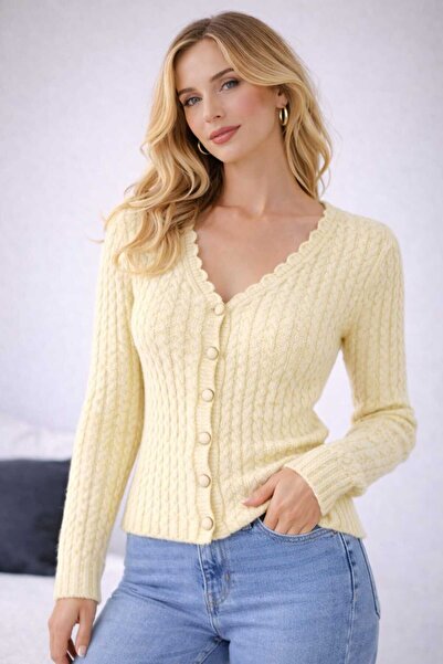 CEMKA KADIN DÜĞMELİ ŞARDONLU YUMOŞ HIRKA