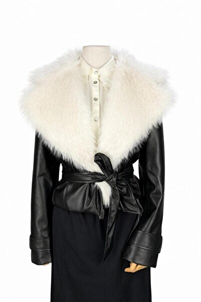 JOOQSTORE Short Leather Coat with Fur Detail