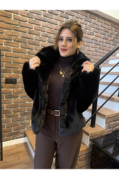 Greenboutique Snap Fastener Premium Pocket Faux Fur Coat Black