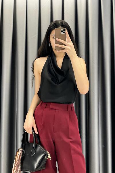 Gökkuşağı بلوزة ساتان بياقة ديجاجي بدون أكمام - أسود