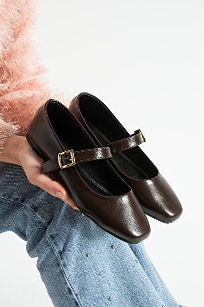 Samira Women's Flat Sole Buckle Ballerinas – Timeless Classic Model