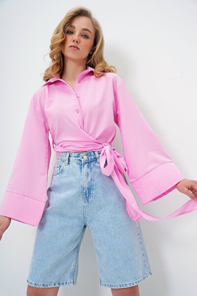 Trend Alaçatı Stili Γυναικείο ροζ πουκάμισο ποπλίνα με φαρδιά μανίκια με λεπτ...