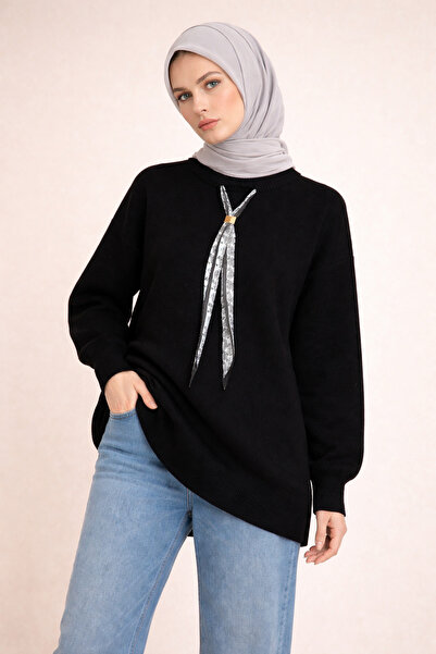 Kirazgym بلوفر كاجوال برقبة دائرية مع وشاح - أسود