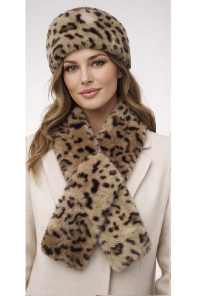 EKstore Plush Hat and Scarf Set of 2