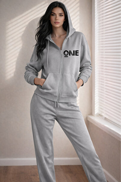 Pink Sky Set unisex ONE cu hanorac cu glugă și fermoar și pantaloni de joggin...