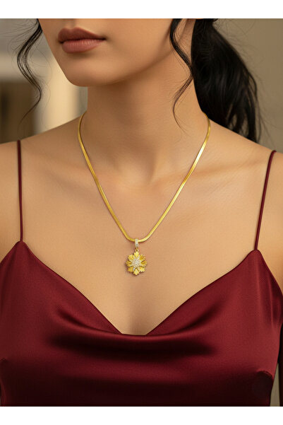 Elmosia Jewelry قلادة من الفولاذ على شكل الشمس الذهبية مرصعة بالأحجار |   سلس...