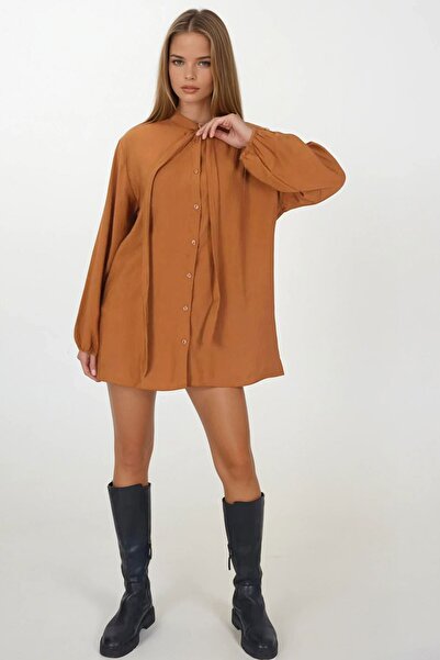 Trend Alaçatı Stili Women's Brown Lace Detailed Oversized Shirt Vs00378