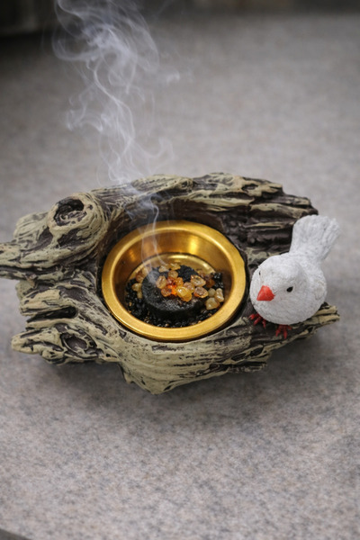 Generic Decorative incense burner in the shape of a tree trunk – fragrance an...
