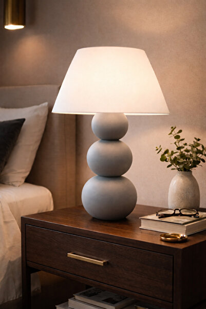 Vescarri Modern Table Lamp – Decorative Design Lighting 42cm