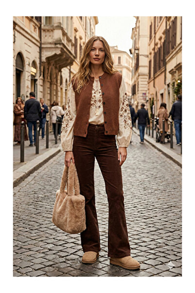 Namaste Vintage Brown Buttoned Knitwear Short Vest