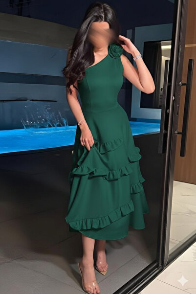 ALGOOD Dark emerald green Eid dress with layered bottoms and one shoulder, Ba...