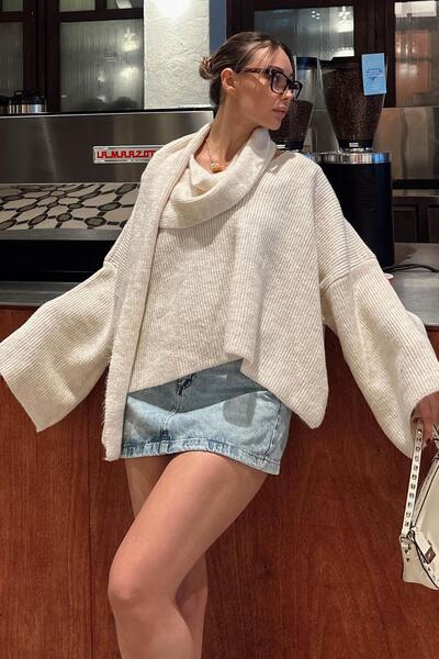 Swist Beige Scarf Detailed V-Neck Oversized Women's Knitwear Sweater