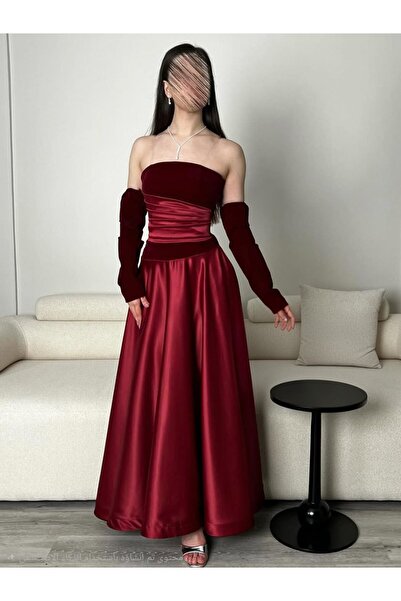 TARFA This dress boasts an exceptional design that combines the warmth of vel...