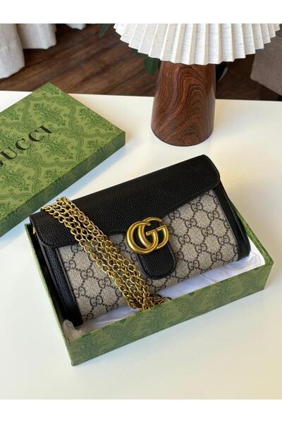 Generic Elegant women's shoulder bag with accessories