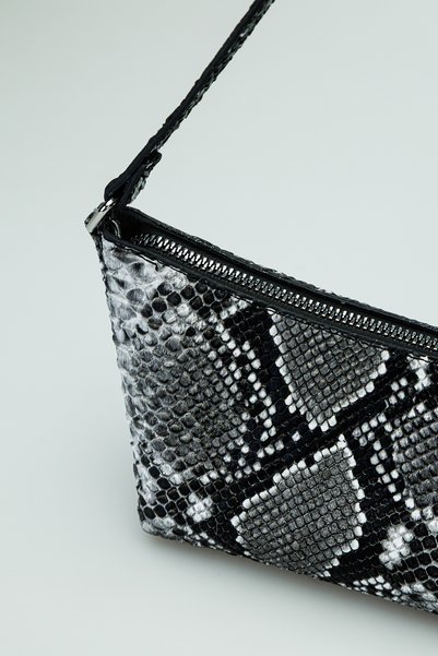 Nexora Snake Pattern Zippered Adjustable Short Handle Women's Bag