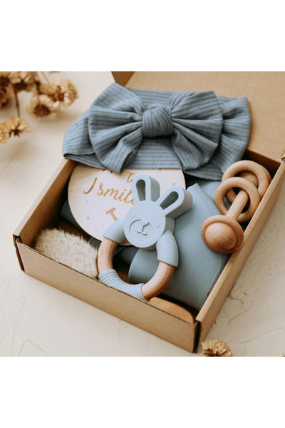 Inco 6-piece baby and toddler set, wooden toys for newborns, bib, silicone gu...