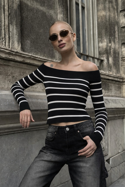 BEGBOR COLLECTİONS Black and White Striped Madonna Collar Knitwear Blouse
