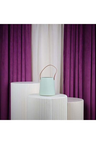 Yarn World Plastic Flower Vase in Apple Color