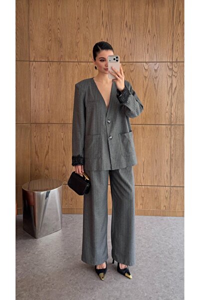 HAZELANNA طقم سترة وبنطلون مخطط بأكمام دانتيل