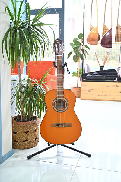 Sevilla 3/4 klasik gitar (kılıf+ pena hediyeli)