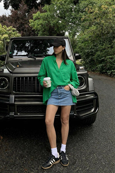 oshebu Women's V-Neck Oversized Poplin Shirt