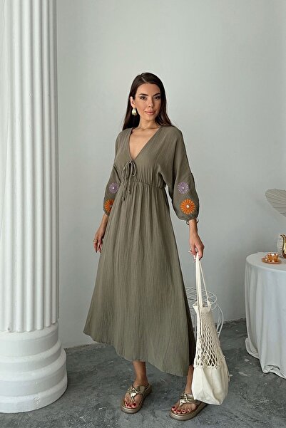 Trend Alaçatı Stili Women's Khaki V-Neck Balloon Sleeve Lace-Up Lined Long Dr...