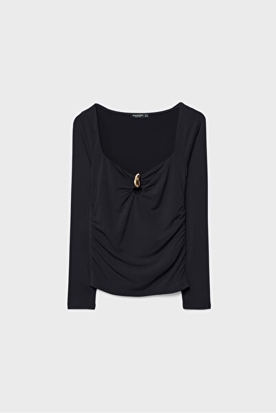 Stradivarius Long sleeve T-shirt with metal buckle