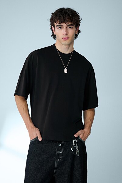 Bershka Kısa kollu boxy fit tişört