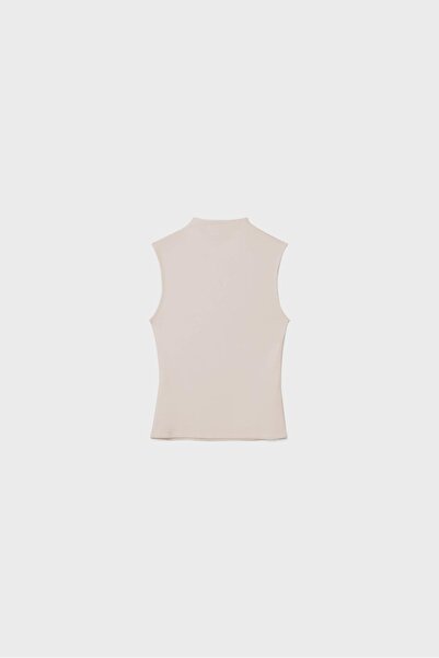 Stradivarius Sleeveless funnel neck T-shirt