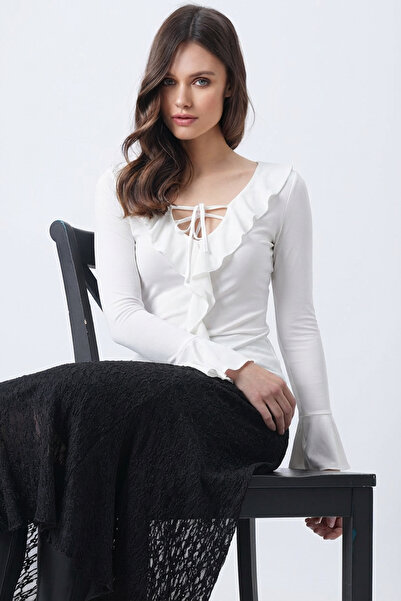 Trend Alaçatı Stili Women's white blouse with ruffled sleeves and neckline, t...
