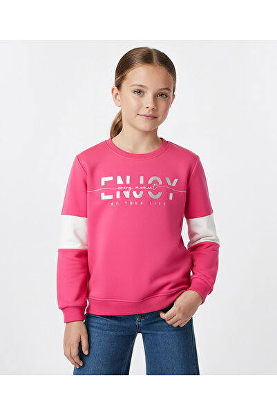 Pine kids سويت شيرت قطني محبوك بأكمام طويلة وكتف منسدل وطبعة نصية - وردي داكن...