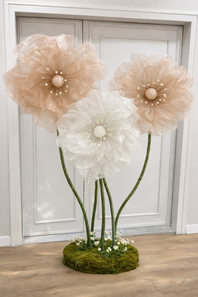 Nevia 3'lü Dev Organze Kumaş Gül ARanjmanı – Dekoratif Ayaklı Çiçek -Özel Tas...